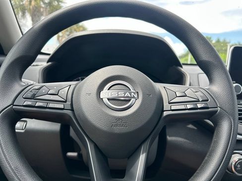 Certified 2025 Nissan Altima 2.5 S FWD image 24
