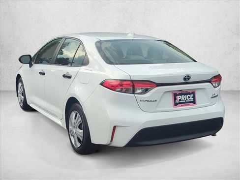 Used 2023 Toyota Corolla LE image 8