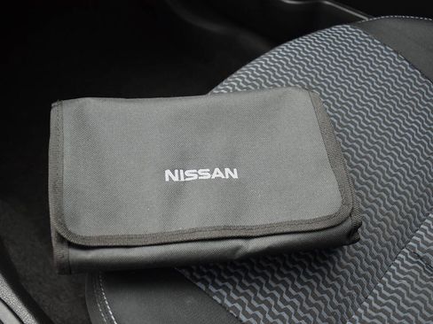 Used 2015 Nissan Versa Note SV FWD image 19