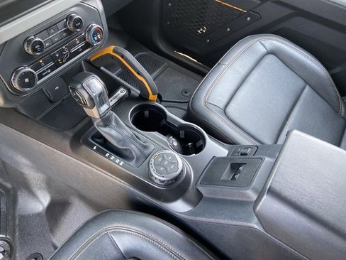 Used 2023 Ford Bronco Badlands w/ Sasquatch Package image 21