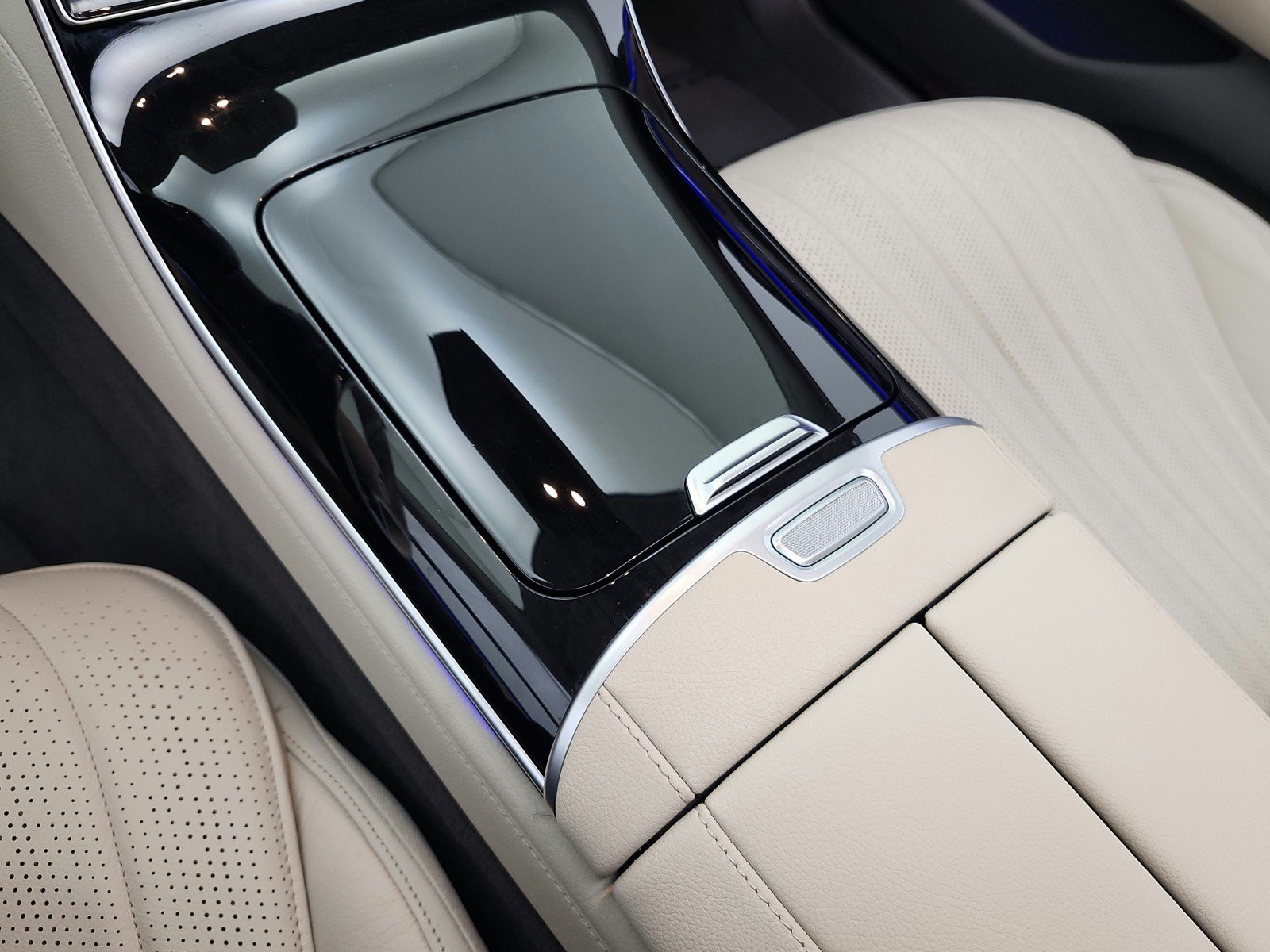 Used 2023 Mercedes-Benz S 500 4MATIC image 13