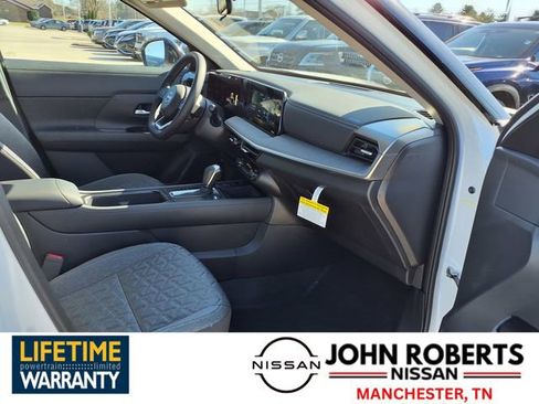 New 2026 Nissan Kicks SV image 17