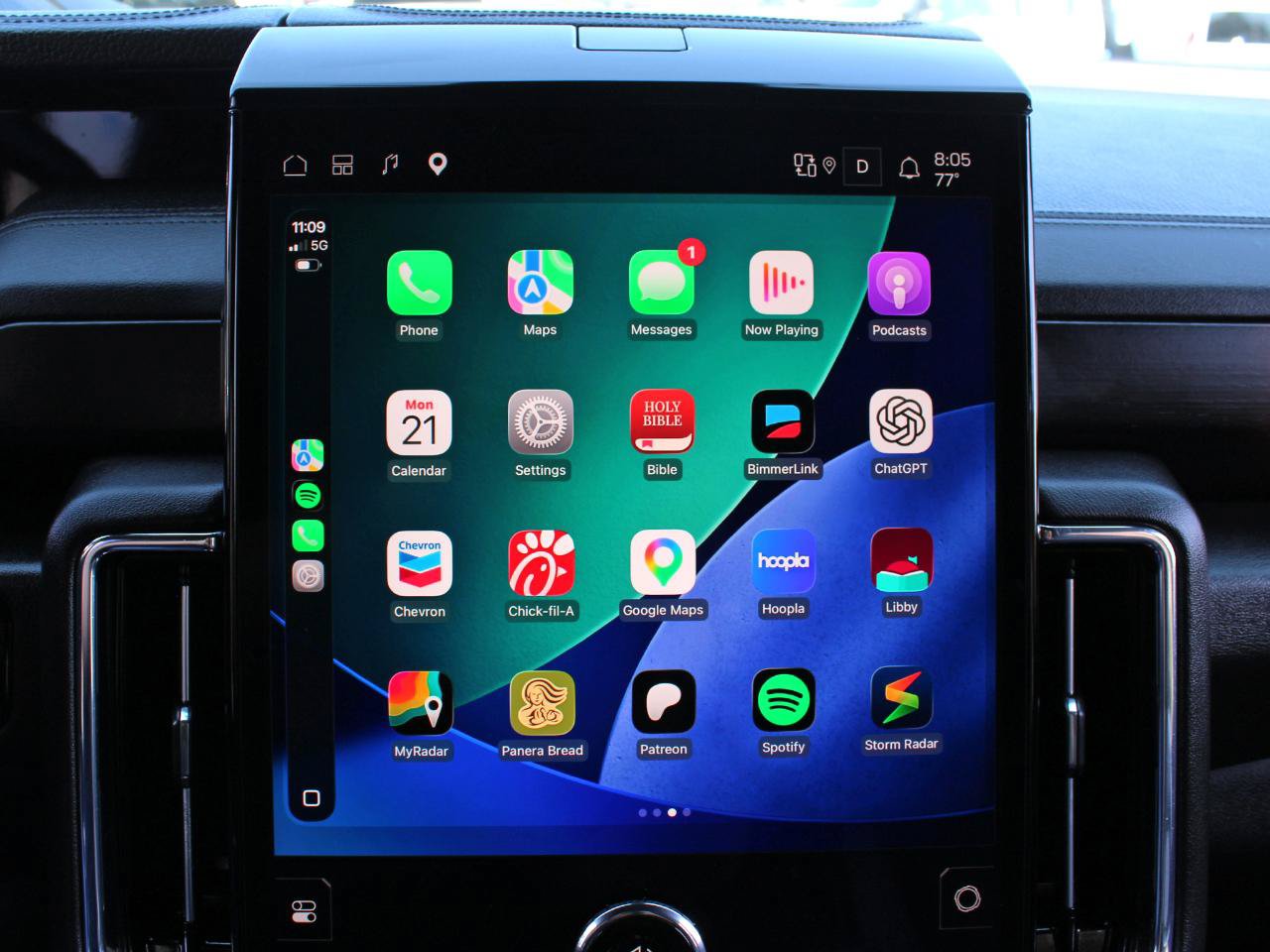 Used 2025 GMC Yukon Denali AWD/4WD image 31