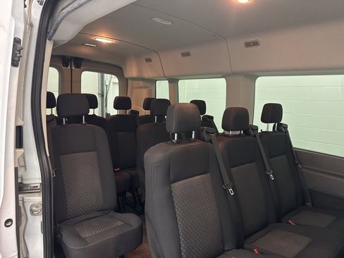 Used 2020 Ford Transit 350 XL image 27