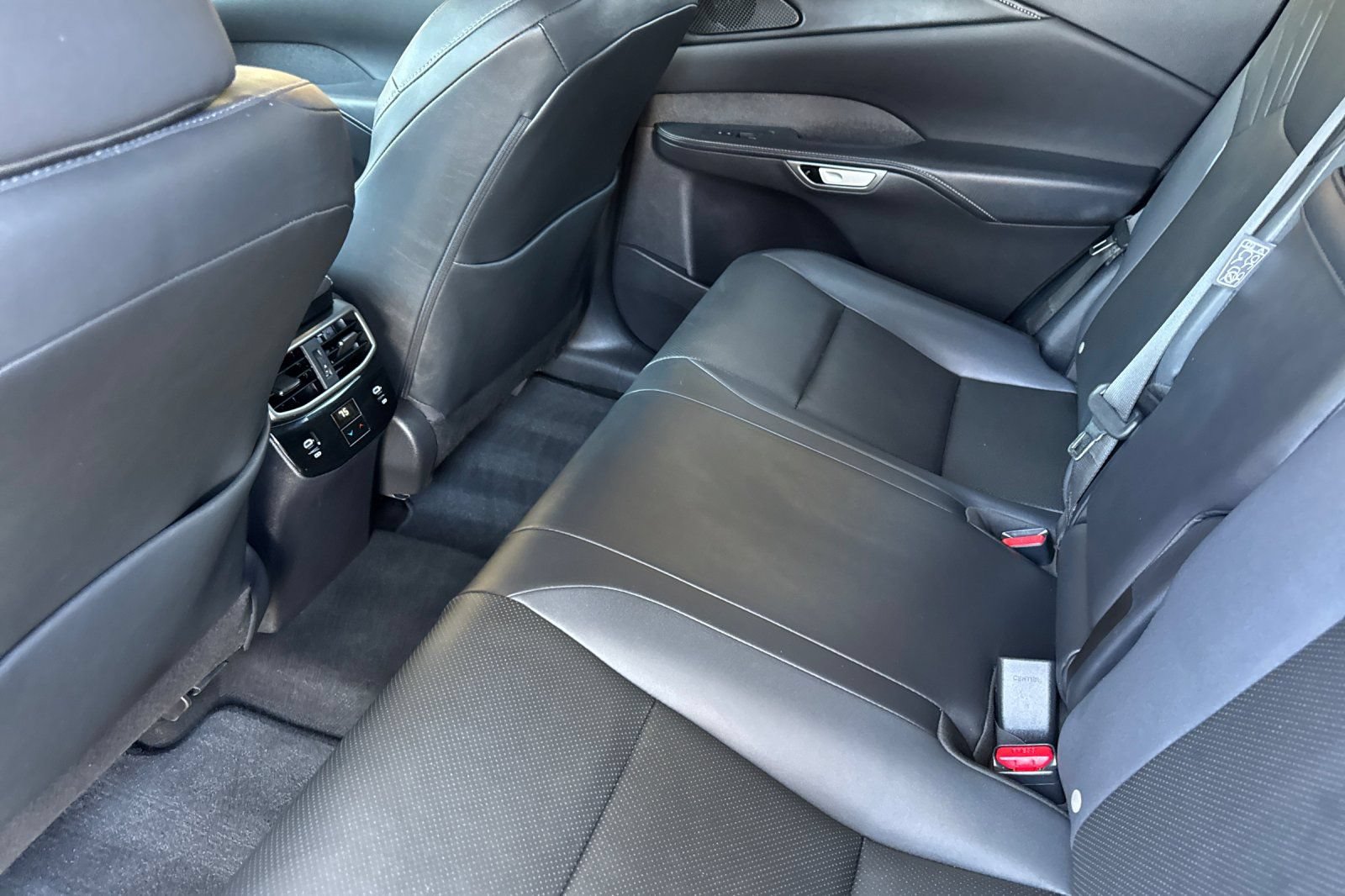 Used 2024 Lexus RX 350 FWD w/ Technology Package image 14