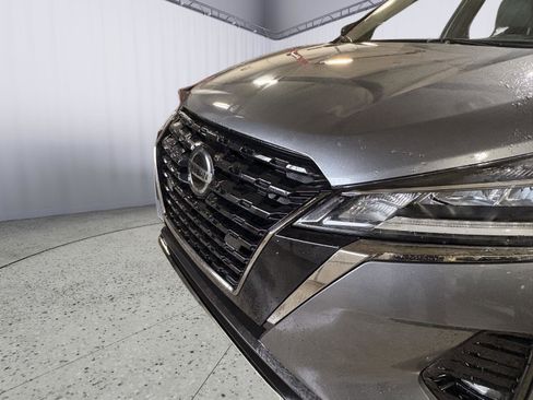 Used 2021 Nissan Kicks SR w/ SR Premium Package image 2