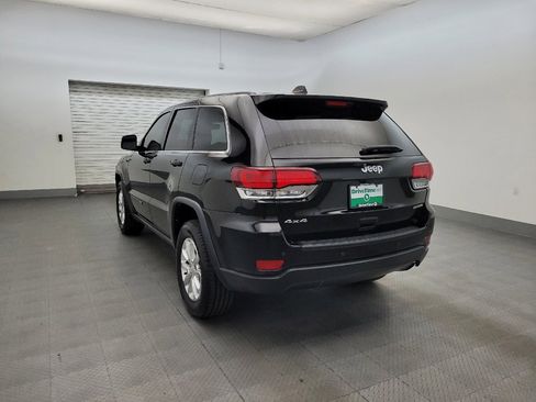 Used 2022 Jeep Grand Cherokee Laredo E w/ Security & Convenience Group AWD/4WD image 5