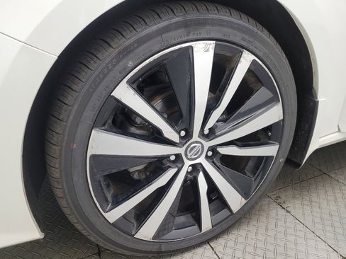 Used 2020 Nissan Altima 2.0 Platinum image 31