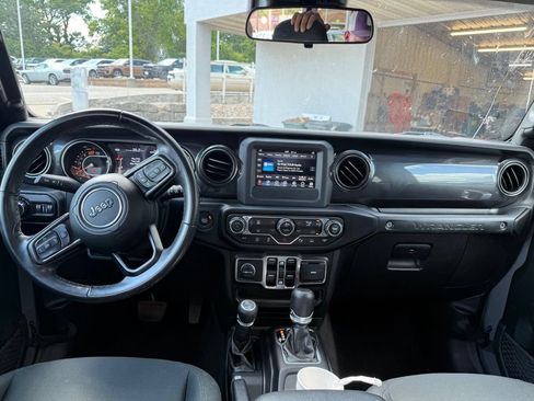 Used 2021 Jeep Wrangler Unlimited Sport AWD/4WD image 42