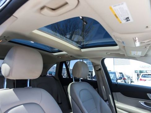 Used 2020 Mercedes-Benz GLC 300 4MATIC image 49