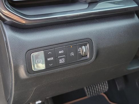 New 2026 GMC Terrain AT4 w/ Convenience Package III AWD/4WD image 7