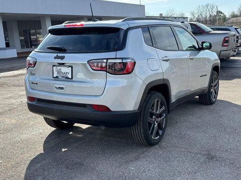 New 2026 Jeep Compass Latitude image 3