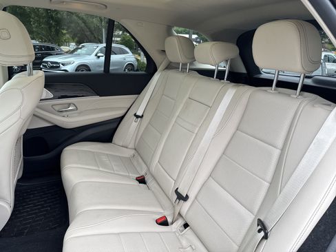 Used 2024 Mercedes-Benz GLE 450 4MATIC image 15
