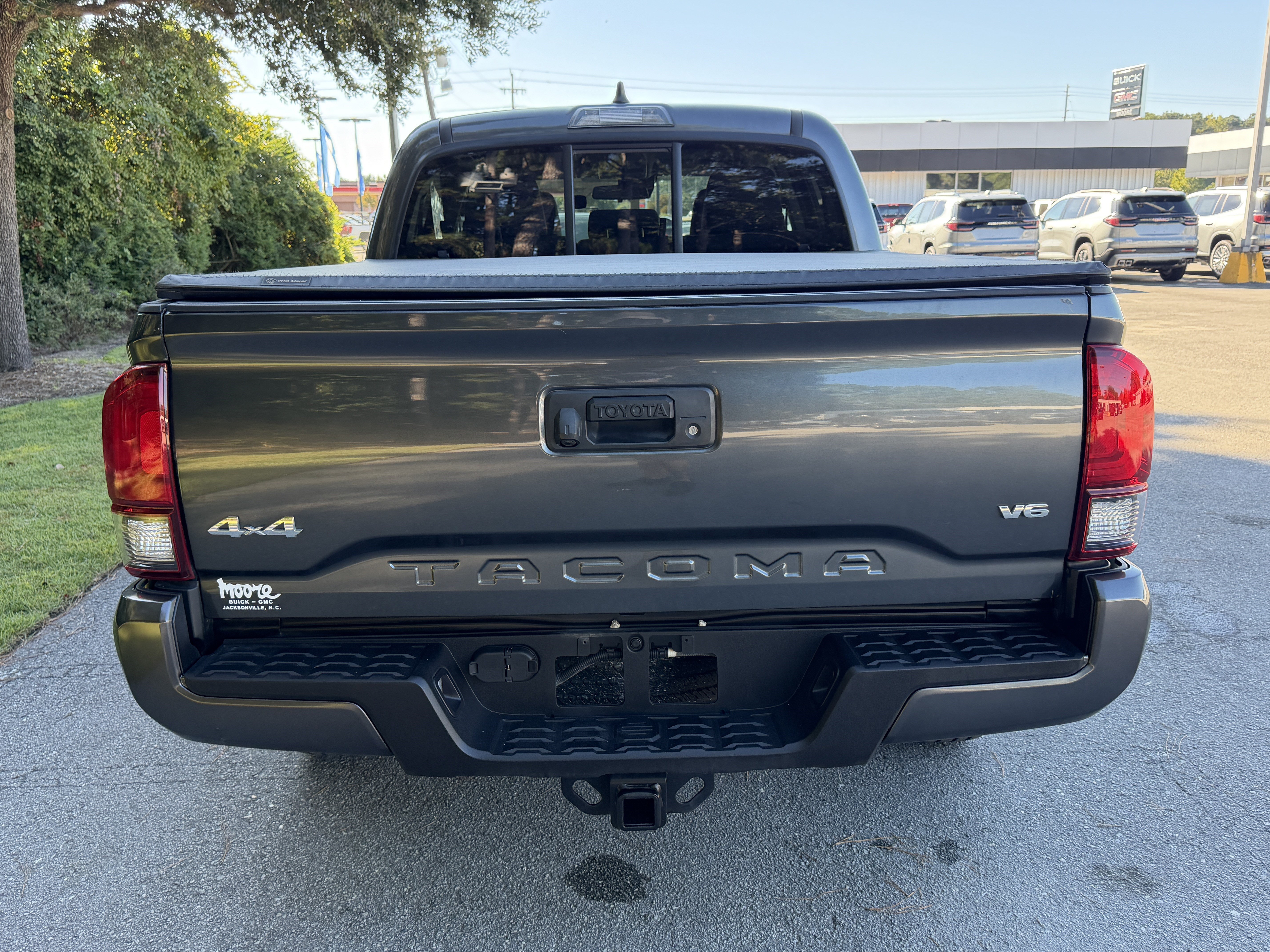 Used 2023 Toyota Tacoma SR AWD/4WD image 37