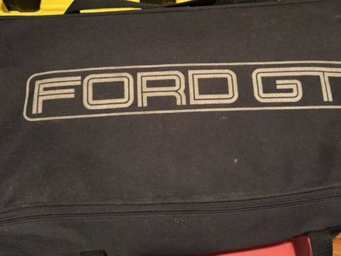 Used 2005 Ford GT RWD image 67