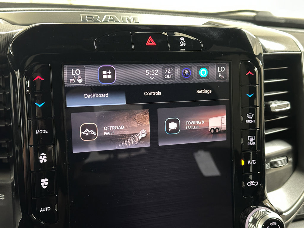 New 2026 RAM 3500 Big Horn AWD/4WD image 38