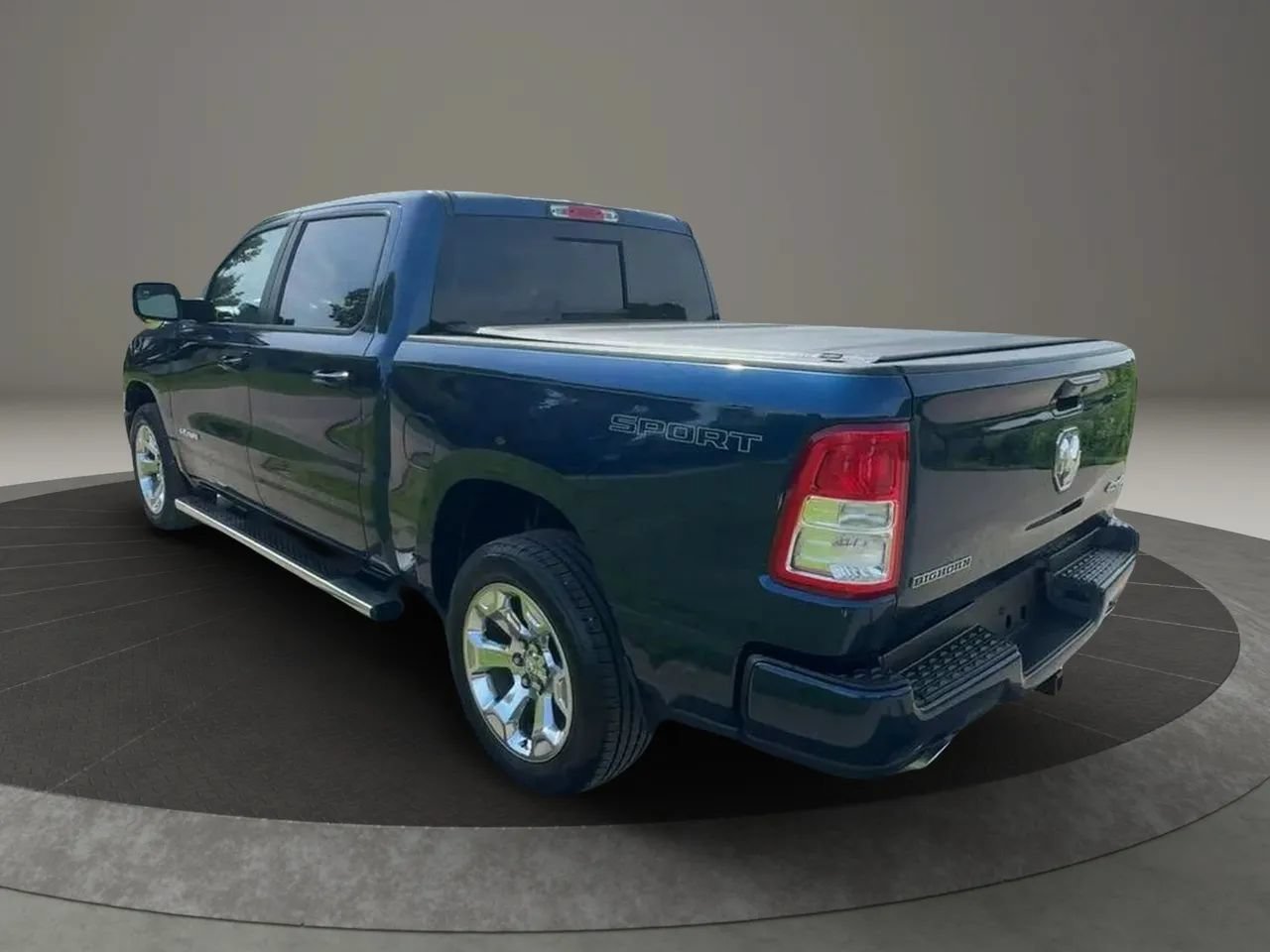 Used 2022 RAM 1500 Big Horn AWD/4WD image 4