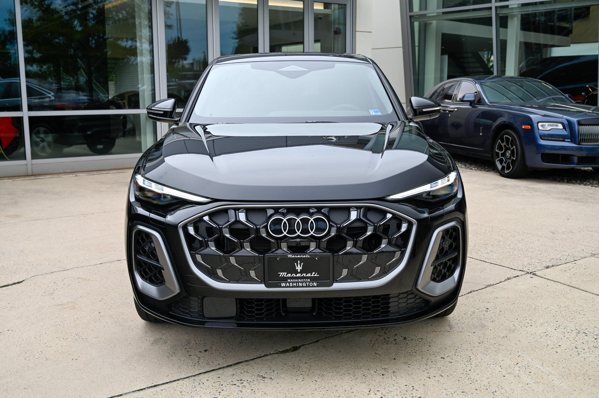 Used 2025 Audi Q5 Premium Plus AWD/4WD image 2