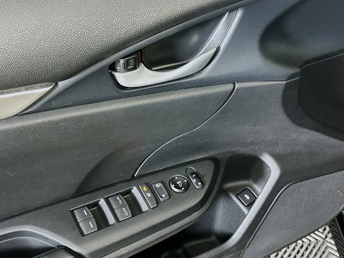 Used 2019 Honda Civic Sport image 15