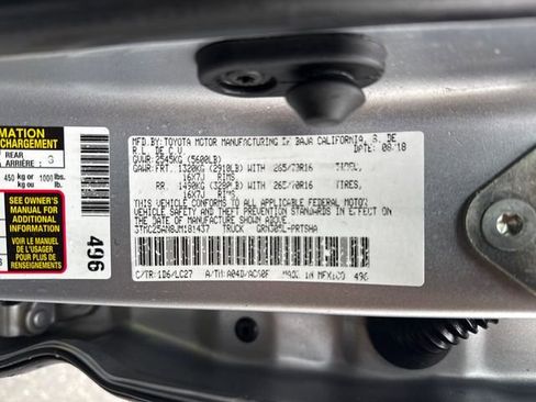 Used 2018 Toyota Tacoma TRD Off-Road image 18