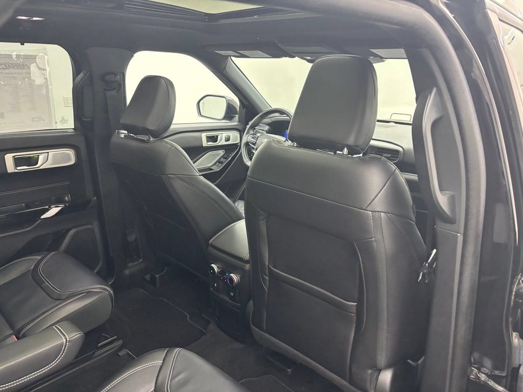 Used 2023 Ford Explorer ST w/ Equipment Group 401A AWD/4WD image 44