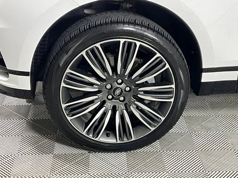Certified 2023 Land Rover Range Rover Velar R-Dynamic S image 30
