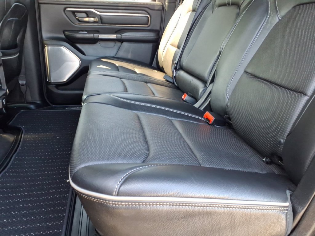 Used 2019 RAM 1500 Limited AWD/4WD image 16