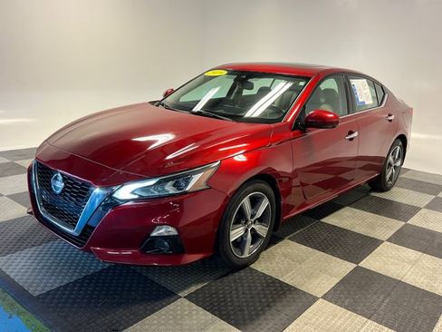 Used 2019 Nissan Altima 2.5 SV image 3