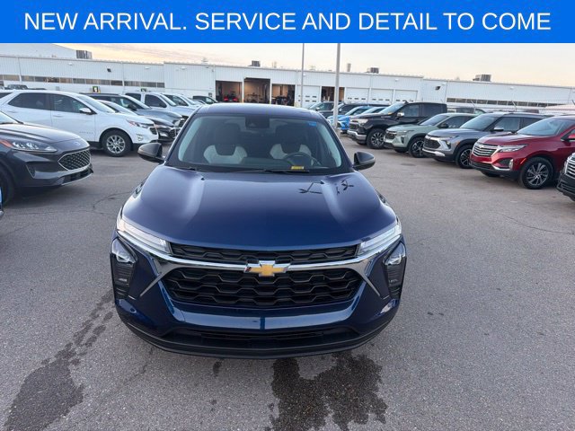 Used 2024 Chevrolet Trax LS FWD image 4
