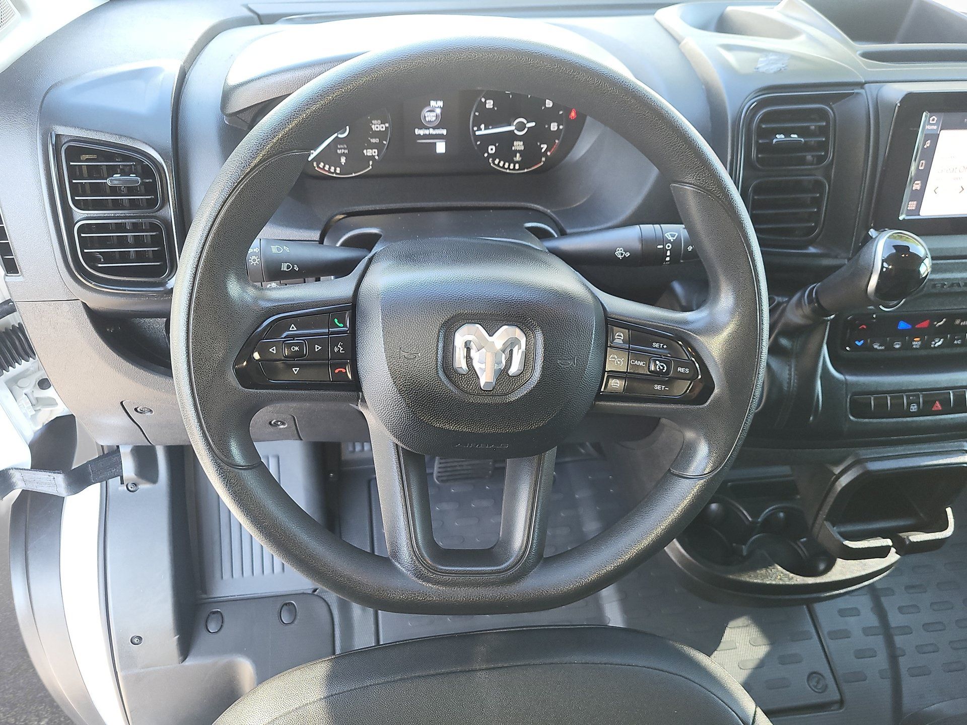 Used 2025 RAM ProMaster 2500 w/ Convenience Group FWD image 9