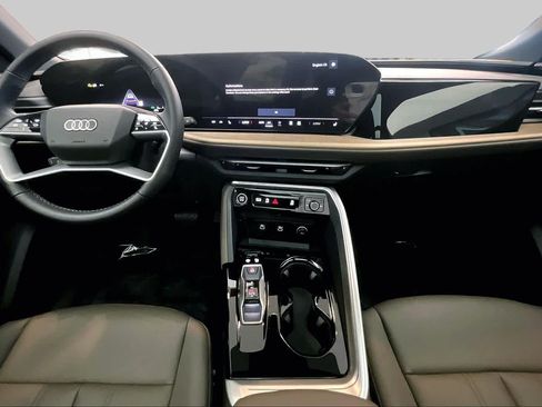Certified 2025 Audi Q5 Premium AWD/4WD image 15