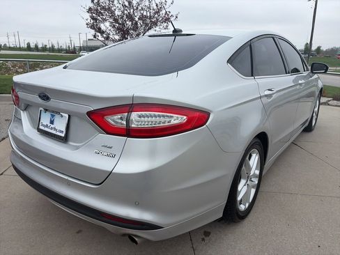 Used 2016 Ford Fusion SE image 13