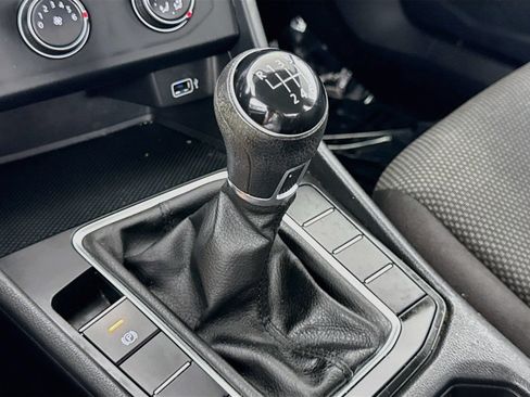 Used 2019 Volkswagen Jetta S w/ Driver Assistance Package FWD image 18