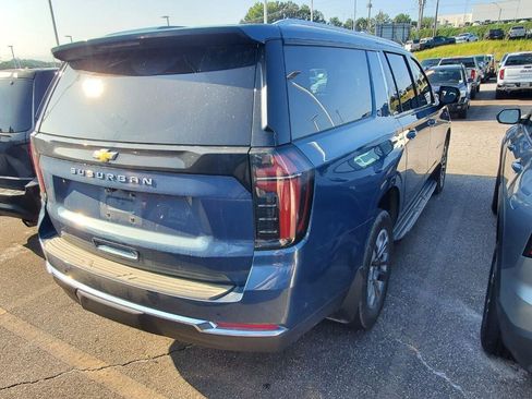Used 2025 Chevrolet Suburban LS AWD/4WD image 9