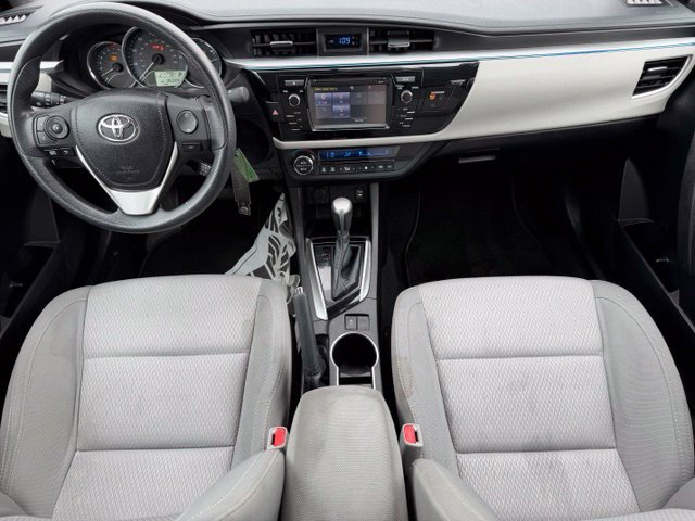 Used 2015 Toyota Corolla LE FWD image 13