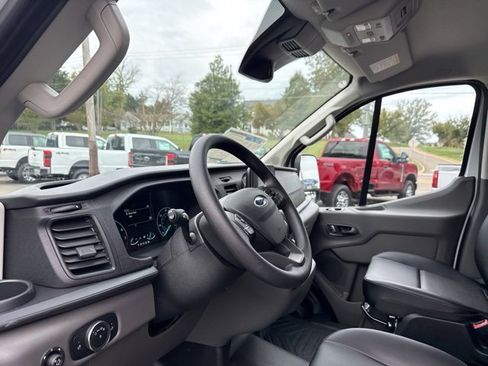 New 2025 Ford Transit 250 Low Roof image 19
