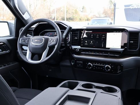 New 2026 GMC Sierra 1500 Elevation image 29