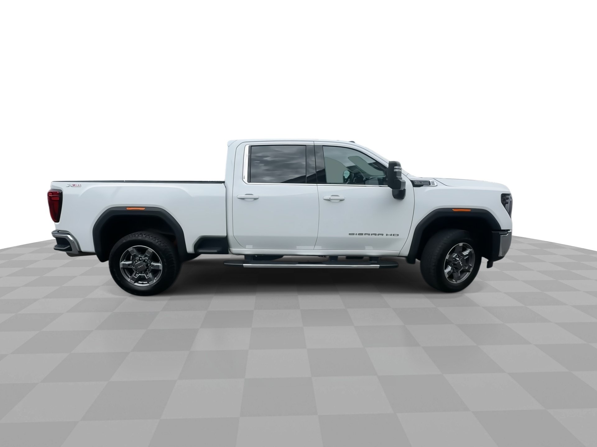 Used 2025 GMC Sierra 2500 SLE w/ SLE Value Package; AWD/4WD image 3