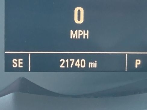 Certified 2022 Chevrolet Trax LT w/ LT Convenience Package image 10