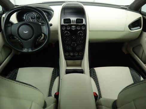 Used 2015 Aston Martin Vanquish Coupe image 13