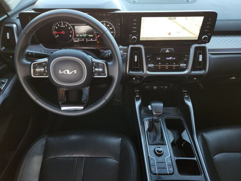 Used 2023 Kia Sorento S w/ Panoramic Sunroof Package FWD image 35