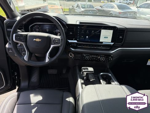 Used 2026 Chevrolet Silverado 1500 LTZ AWD/4WD image 12