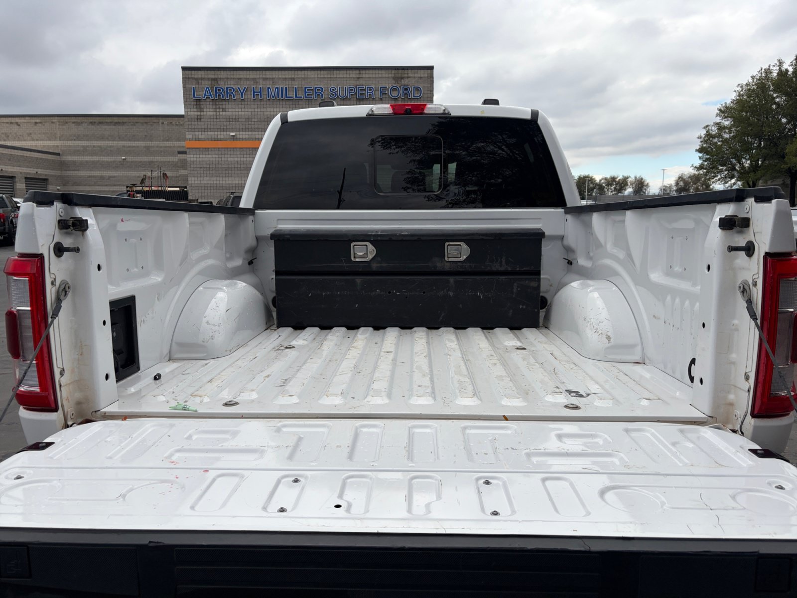 Used 2022 Ford F150 Lariat w/ Max Trailer Tow Package AWD/4WD image 25
