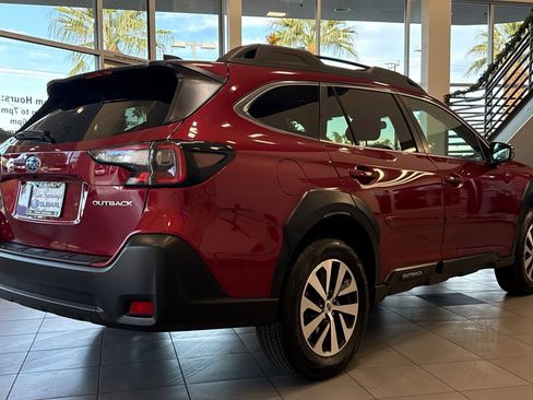 Certified 2023 Subaru Outback Premium image 5