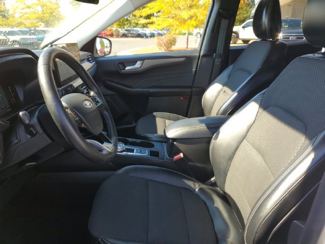 Certified 2023 Ford Escape SE FWD image 9