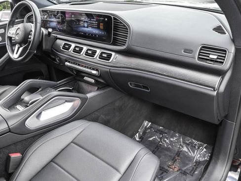 Used 2021 Mercedes-Benz GLS 450 4MATIC image 35