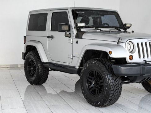 Used 2012 Jeep Wrangler Sahara AWD/4WD image 45
