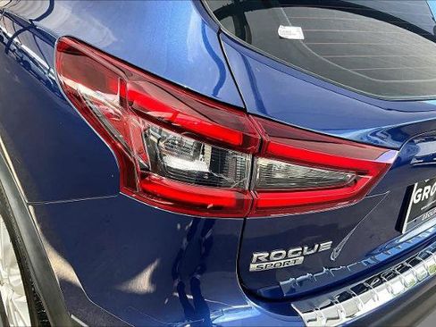 Certified 2020 Nissan Rogue Sport SV FWD image 28