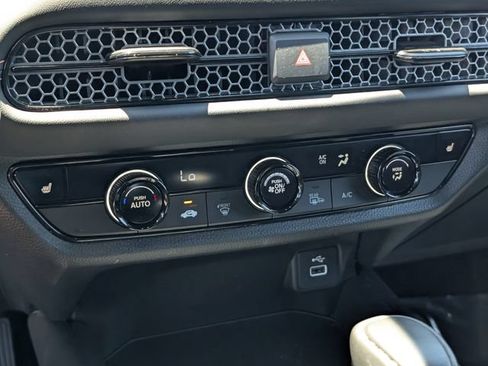 Used 2025 Honda HR-V Sport image 27