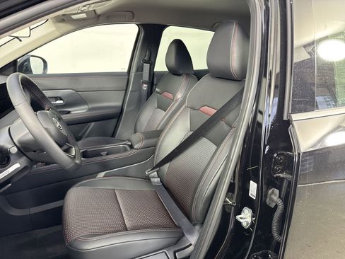 New 2025 Nissan Kicks SR w/ Illumination Package image 19